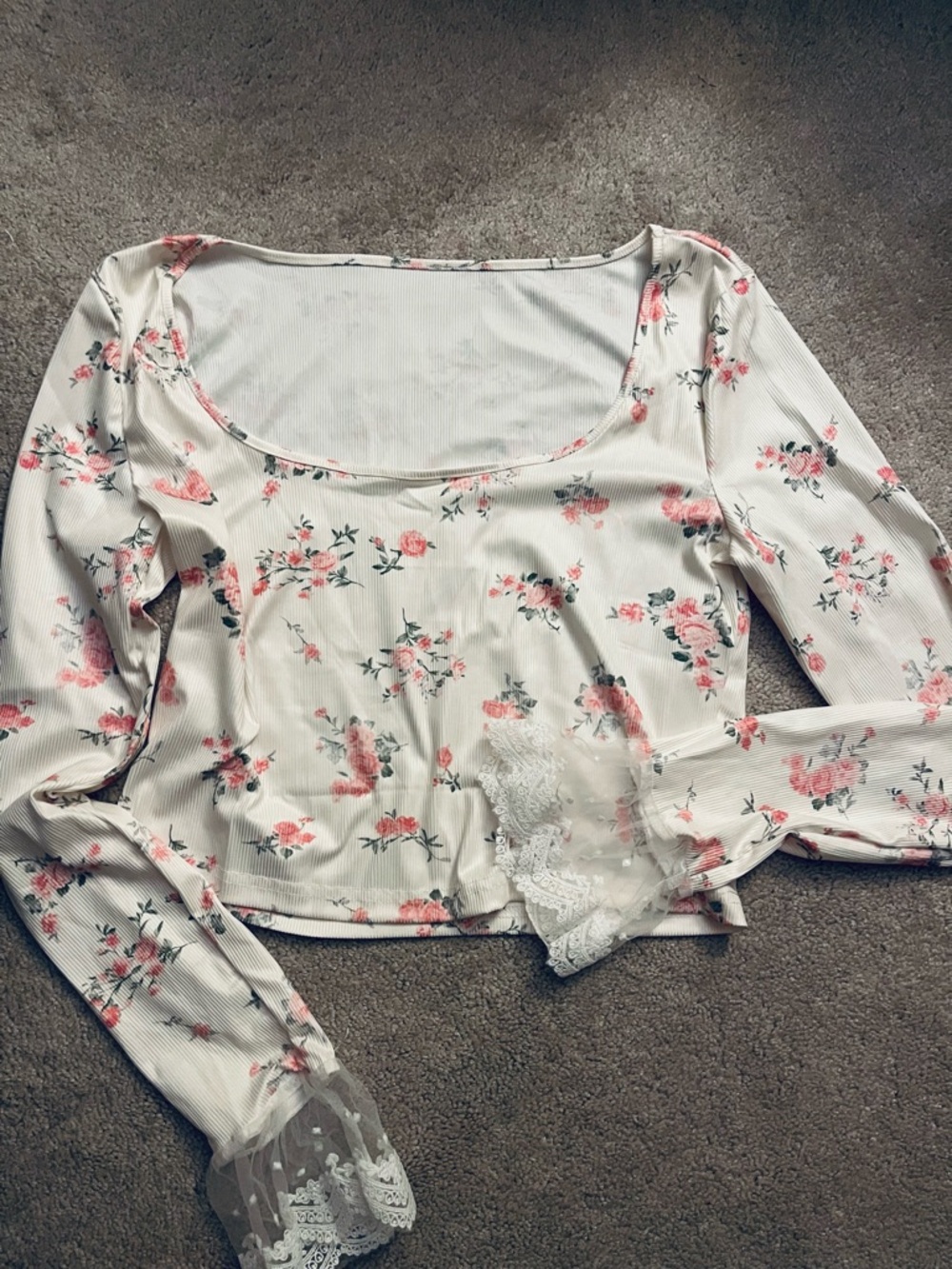 Floral Scoop-Neck Long Sleeve Top with Lace Cuffs - White/Pink